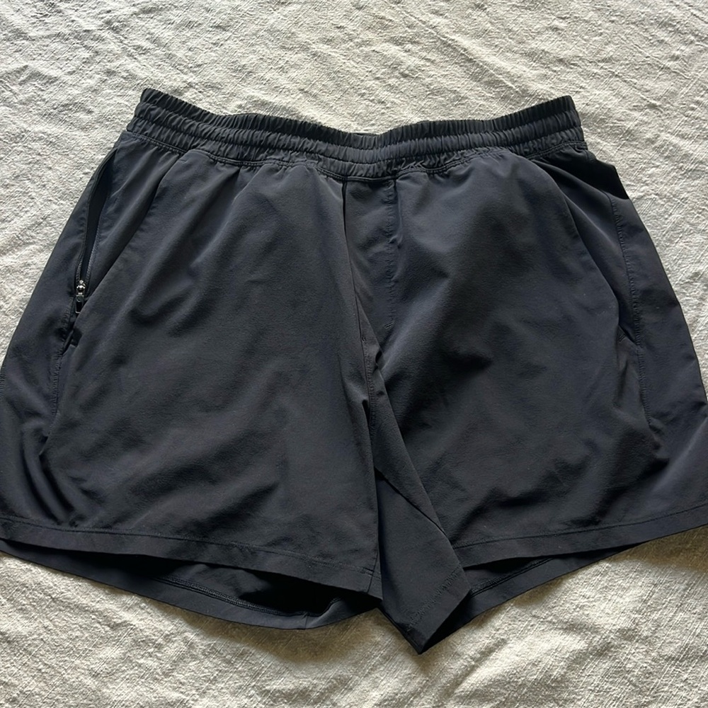 Lululemon pace breaker linerless 5”